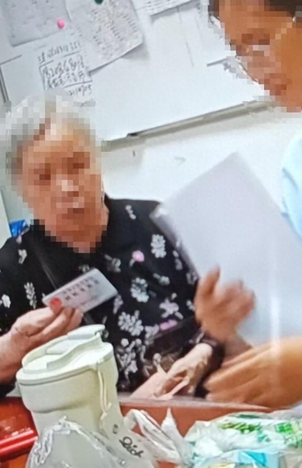 K线猎手 “84岁老太被多年无交集大女儿带出养老院，盗取40万存款”后续：老人起诉大女儿及养老院返还经济损失